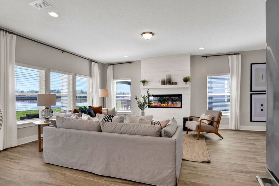 4br New Home in Orange Park, FL.  - Slide 73