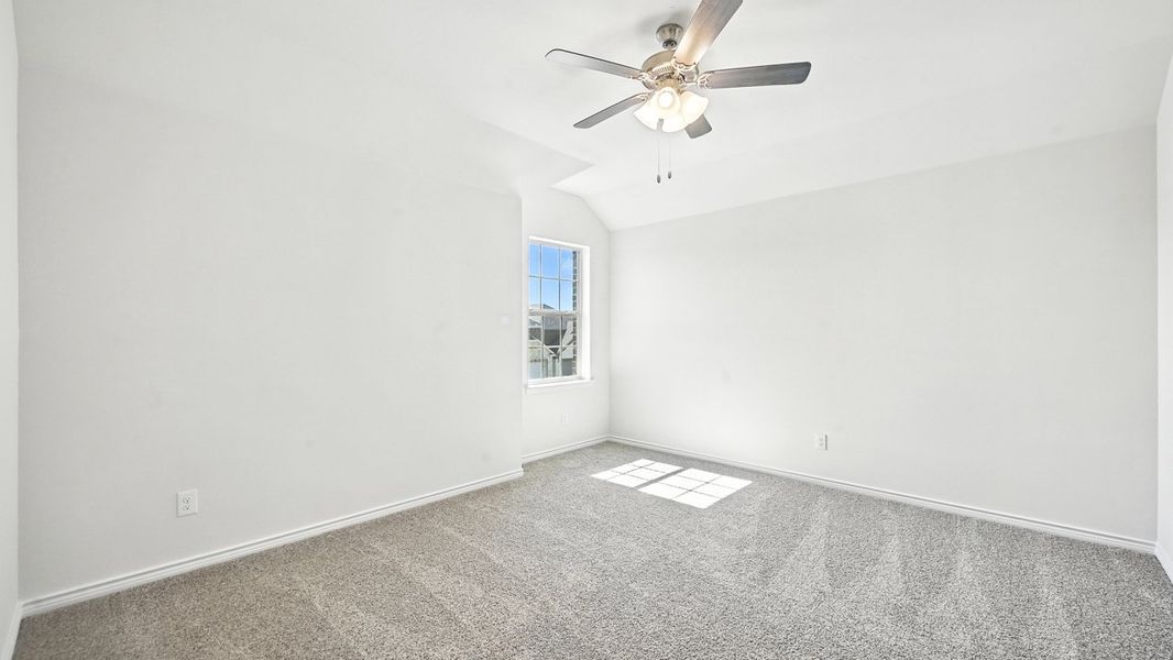 Spacious, unfurnished interior of a new home in Silverado, Aubrey (Image 6).