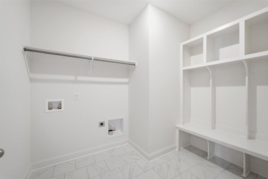 Spacious, unfurnished interior of a new home in McCain's Station, Gallatin (Image 24). Spacious, unfurnished interior of a new home in McCain's Station, Gallatin (Image 24).