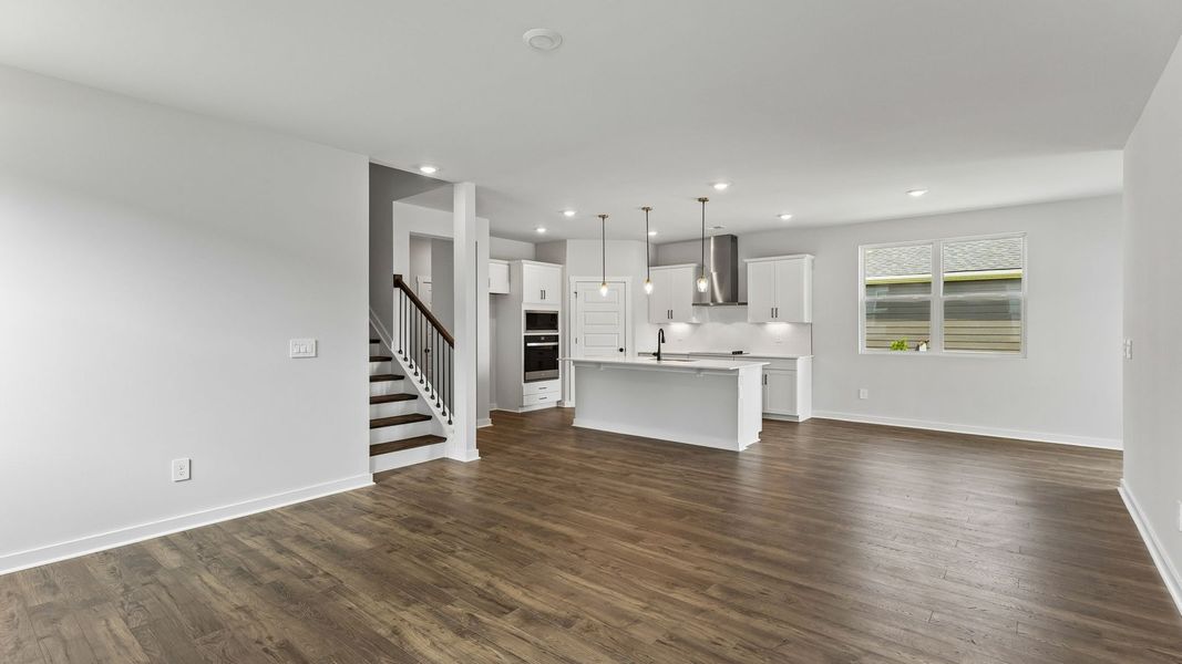 Spacious, unfurnished interior of a new home in Reserve at Hickory Ridge, Columbia (Image 40).