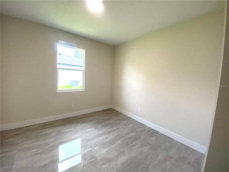 Spacious, unfurnished interior of a new home in , Sebring (Image 16).