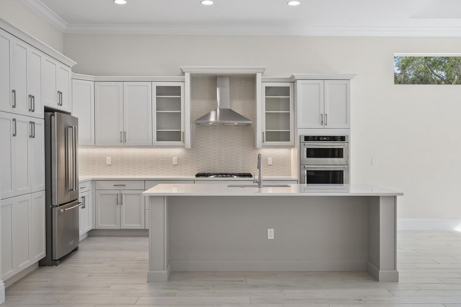 4232 Montagu Ave_Amaryllis_Lot 15_23