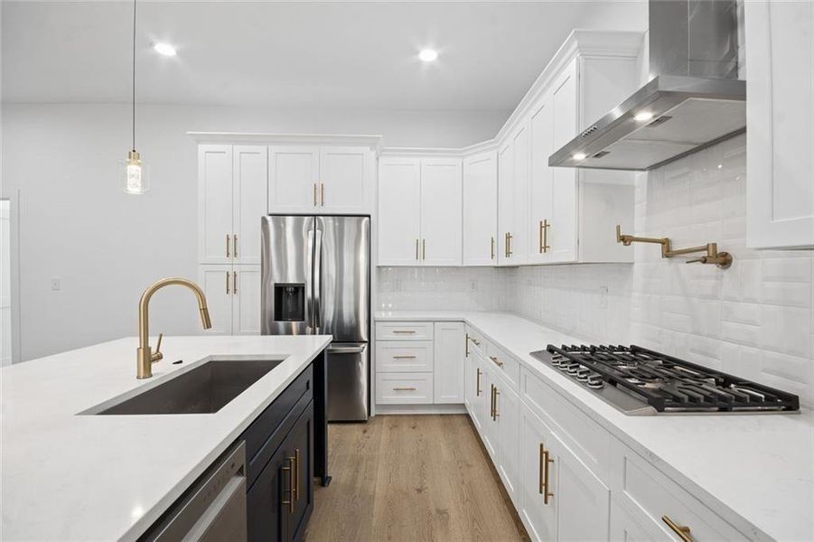 Furnished interior view inside a new home in , Atlanta (Image 7).