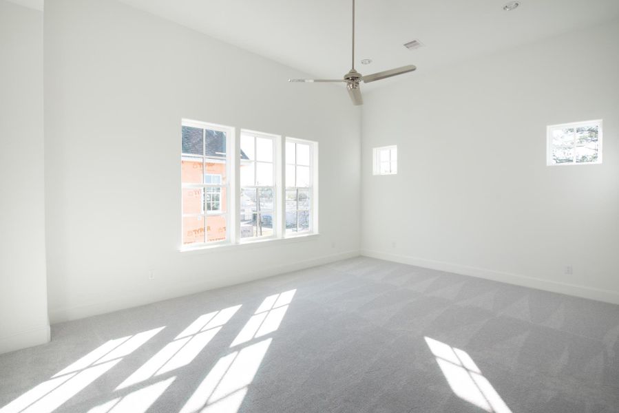 Spacious, unfurnished interior of a new home in Bluebonnet Lofts, Austin (Image 13). Spacious, unfurnished interior of a new home in Bluebonnet Lofts, Austin (Image 13).