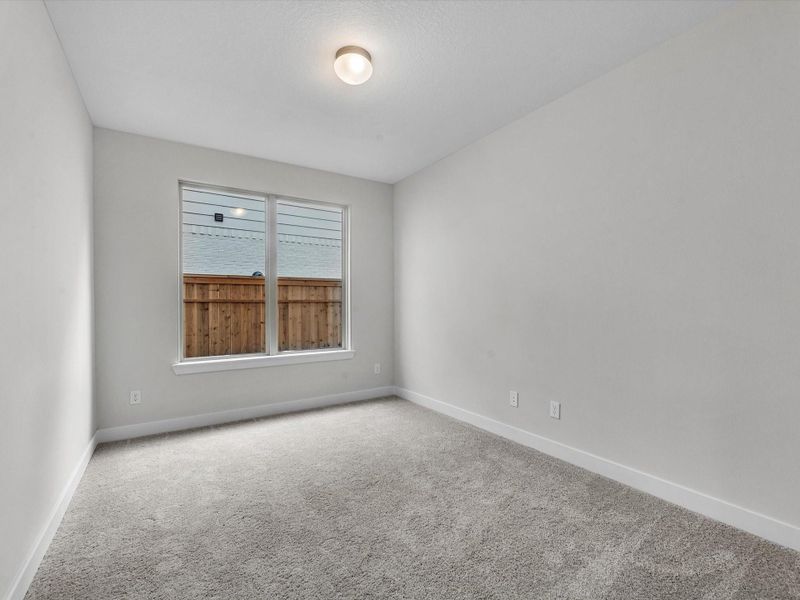 Representative image. Features, selections and colors may vary.