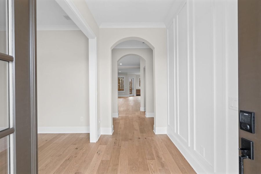 Representative unfurnished interior of a home built from the The Livingston by JW Collection in Laurel View, Suwanee (Image 15). Representative unfurnished interior of a home built from the The Livingston by JW Collection in Laurel View, Suwanee (Image 15).