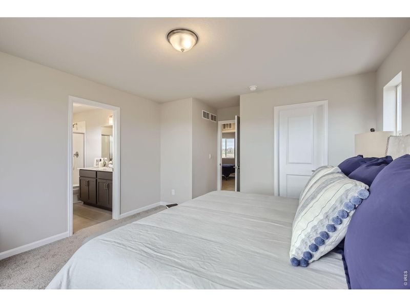 Furnished interior view inside a new home in Waterfield, Fort Collins (Image 11).