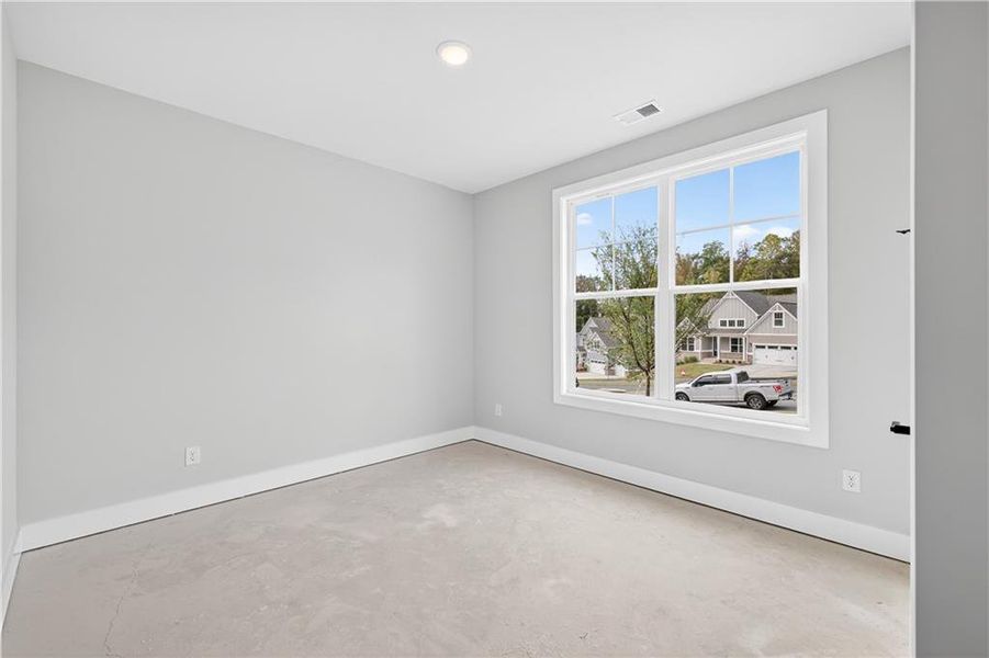 Spacious, unfurnished interior of a new home in , Gainesville (Image 41).