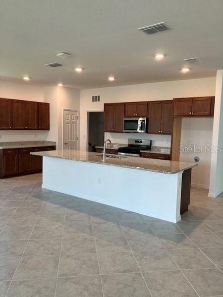 Great Area and Kitchen