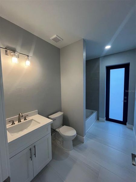 Furnished interior view inside a new home in , Punta Gorda (Image 9). Furnished interior view inside a new home in , Punta Gorda (Image 9).