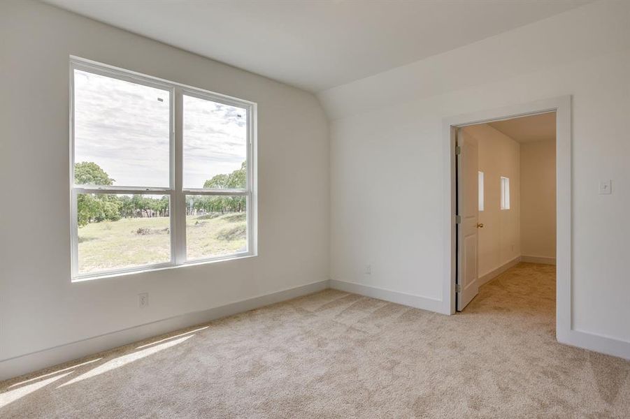 Spacious, unfurnished interior of a new home in , Sunset (Image 33).