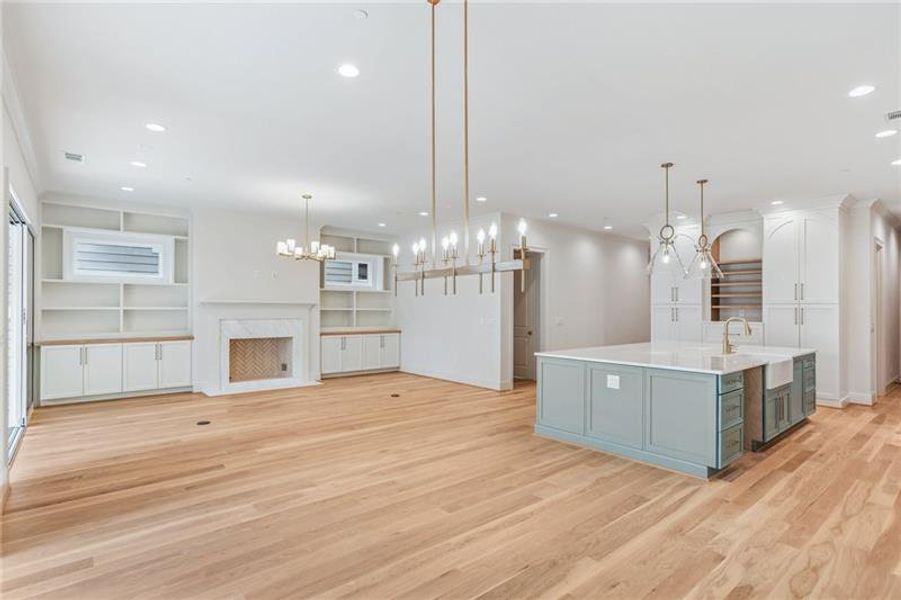 Spacious, unfurnished interior of a new home in , Marietta (Image 45).