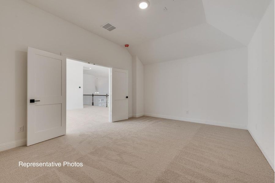 Representative unfurnished interior of a home built from the Grand Emerald III by Grand Homes in Cedar Ridge Estates, Grand Prairie (Image 21). Representative unfurnished interior of a home built from the Grand Emerald III by Grand Homes in Cedar Ridge Estates, Grand Prairie (Image 21).