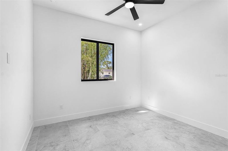Spacious, unfurnished interior of a new home in , Lehigh Acres (Image 17).