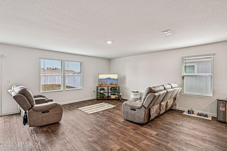 Furnished interior view inside a new home in Cross Creek Express, Green Cove Springs (Image 12).
