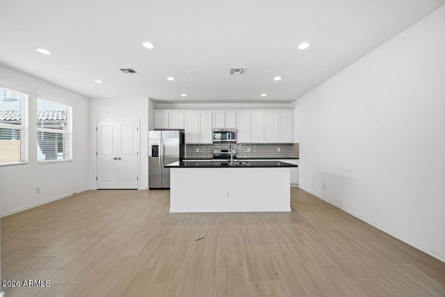 24000 N 146TH Lane - Ready Now 24000 N 146TH Lane - Ready Now