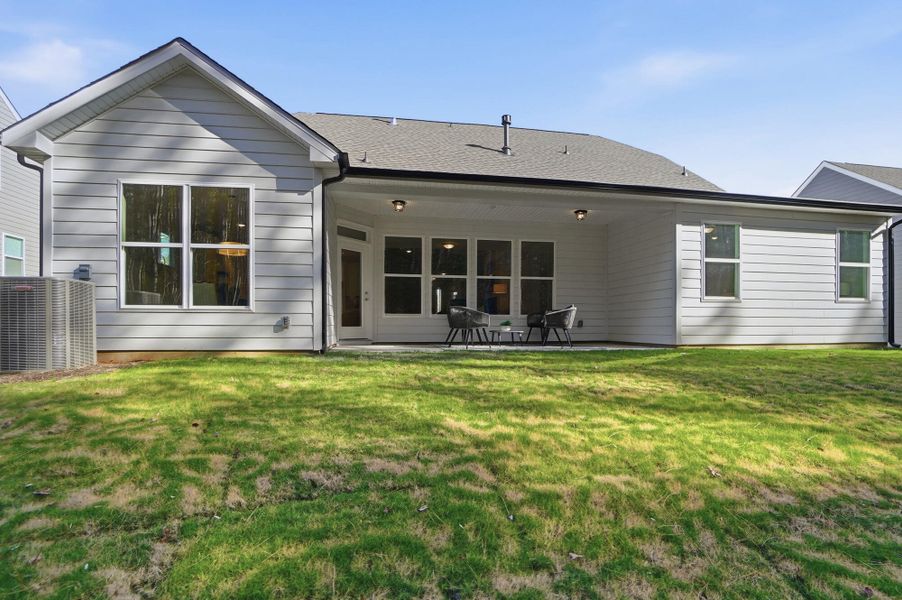 Exterior details and patio area of a home in Rone Creek, Waxhaw (Image 35).