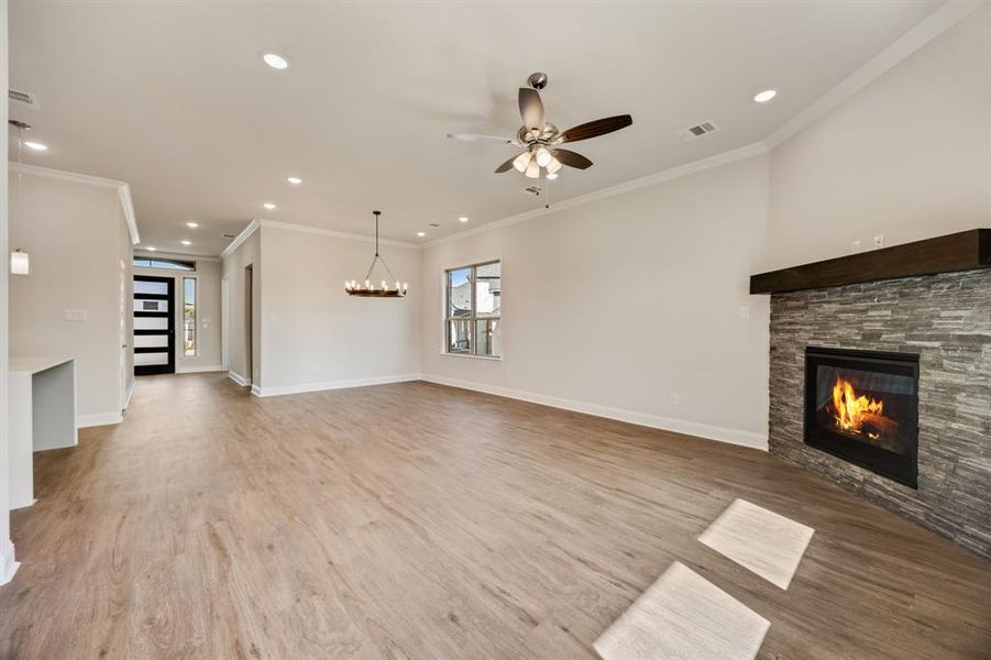 Spacious, unfurnished interior of a new home in Heath Golf and Yacht, Heath (Image 29).