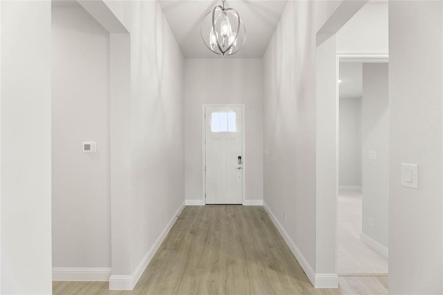 Spacious, unfurnished interior of a new home in Settler's Glen, New Fairview (Image 28).