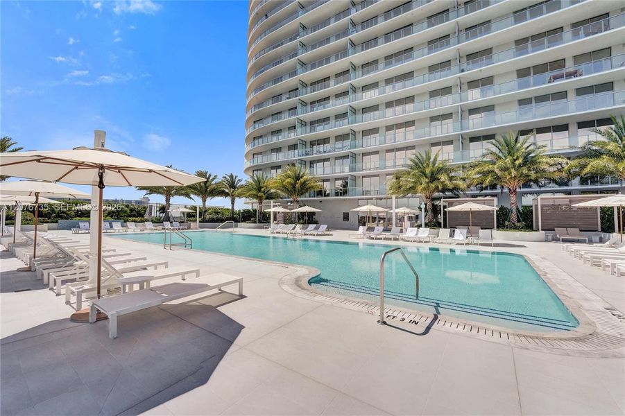 Condo located in North Miami, FL showcasing its design and architecture (Image 53).