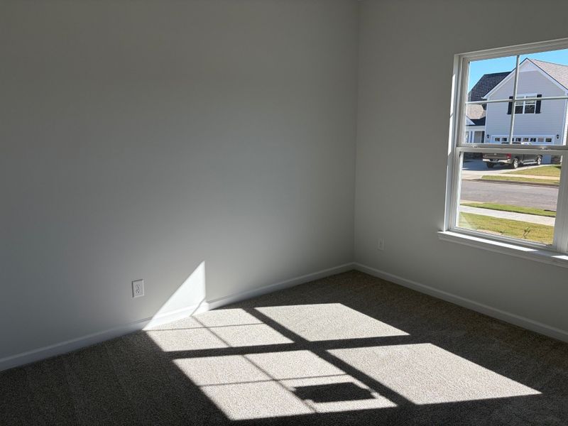 Spacious, unfurnished interior of a new home in Cumberland Estates, Fairview (Image 8).
