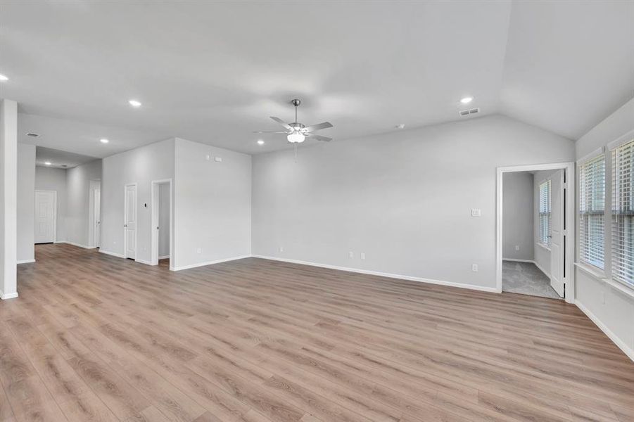 Spacious, unfurnished interior of a new home in Verandah, Royse City (Image 37). Spacious, unfurnished interior of a new home in Verandah, Royse City (Image 37).