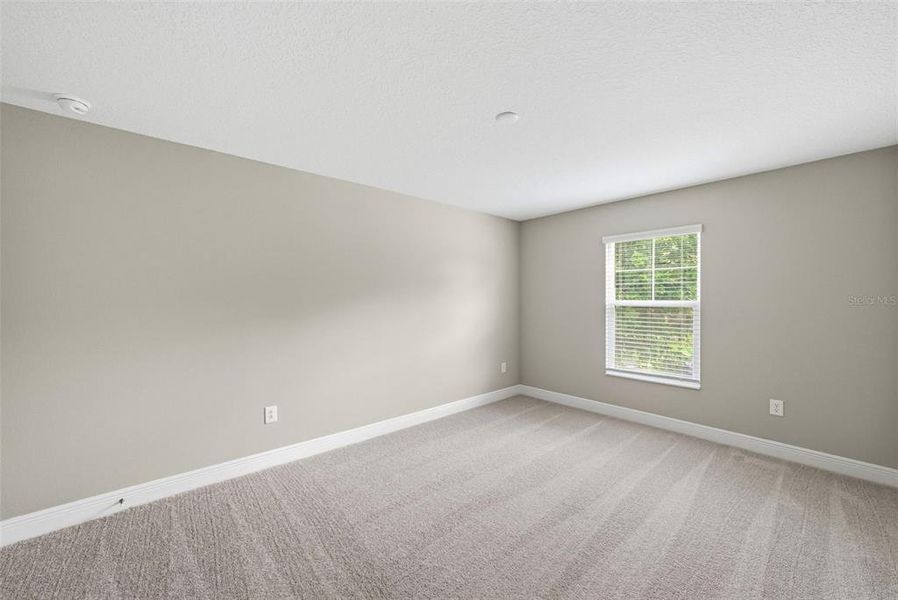 Spacious, unfurnished interior of a new home in , St. Petersburg (Image 26).