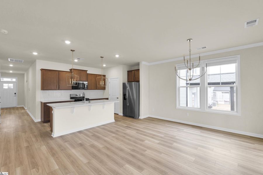 Furnished interior view inside a new home in Sedona, Greenville (Image 10).