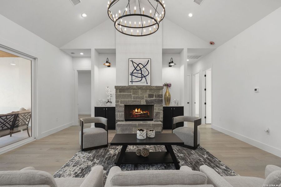 Furnished interior view inside a new home in , Bandera (Image 17).