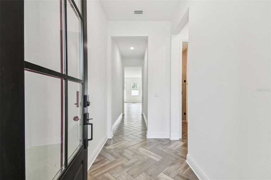 Spacious, unfurnished interior of a new home in City of Tampa, Tampa (Image 71). Spacious, unfurnished interior of a new home in City of Tampa, Tampa (Image 71).