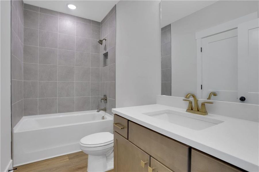 Furnished interior view inside a new home in Twin Lakes, Hoschton (Image 13).