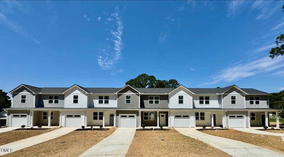 Oakwood Townhomes Community View Oakwood Townhomes Community View