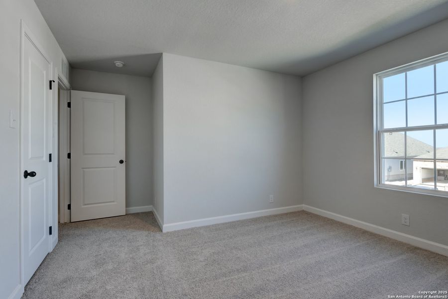 Spacious, unfurnished interior of a new home in Cordova Trails, Seguin (Image 31). Spacious, unfurnished interior of a new home in Cordova Trails, Seguin (Image 31).