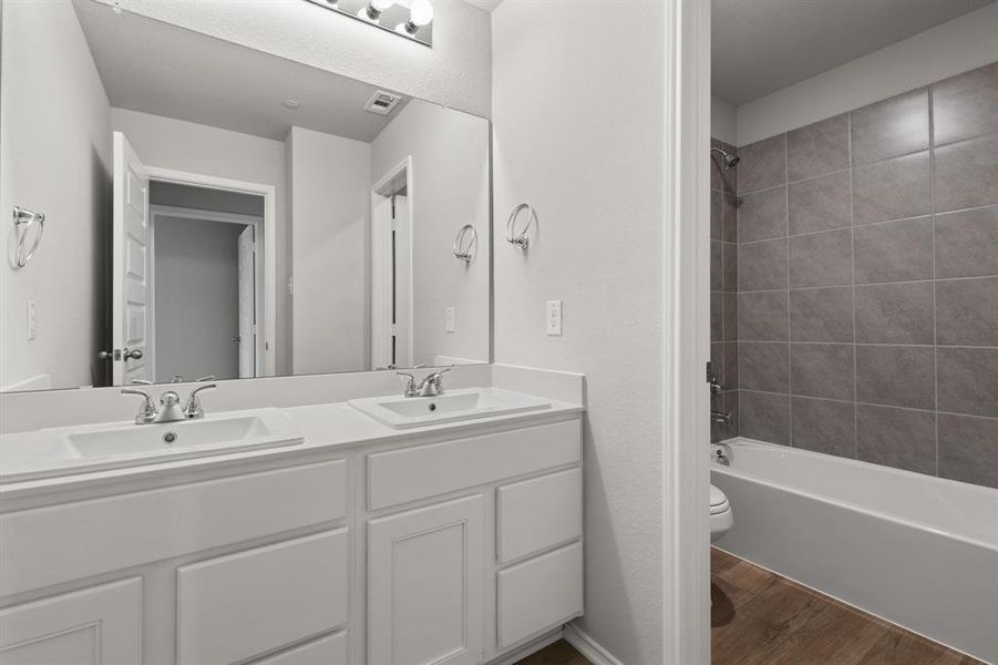 Furnished interior view inside a new home in Heartland Townhomes, Heartland (Image 13).