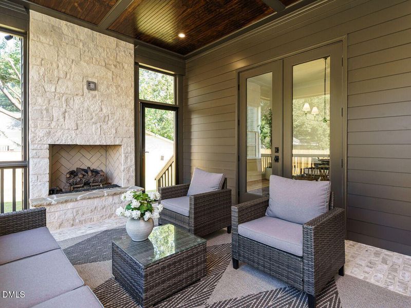 021-1280x960-photo 021-1280x960-photo