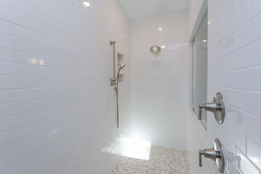 Representative interior finishes for a home built from the Statesville by Caruso Homes in Sauls Landing, Zebulon (Image 21). Representative interior finishes for a home built from the Statesville by Caruso Homes in Sauls Landing, Zebulon (Image 21).