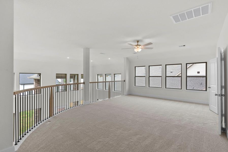 Spacious, unfurnished interior of a new home in Colton, Montgomery (Image 25).