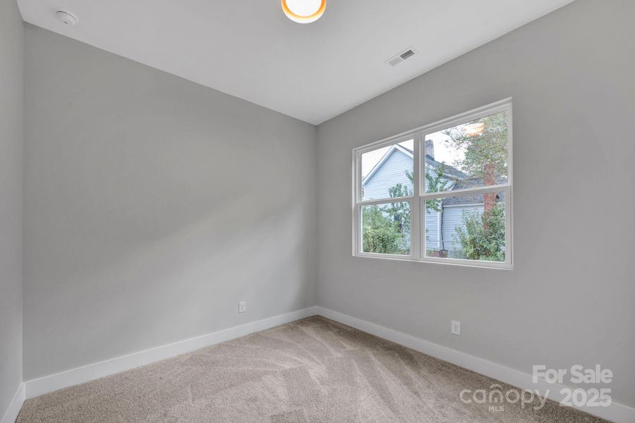 Spacious, unfurnished interior of a new home in , Salisbury (Image 23).