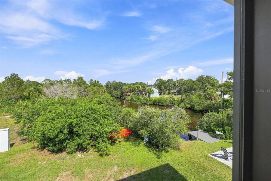 Exterior details and patio area of a home in , Port Richey (Image 32).