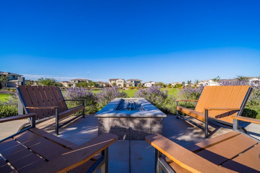 Community amenities in La Mira, Mesa (Image 28).