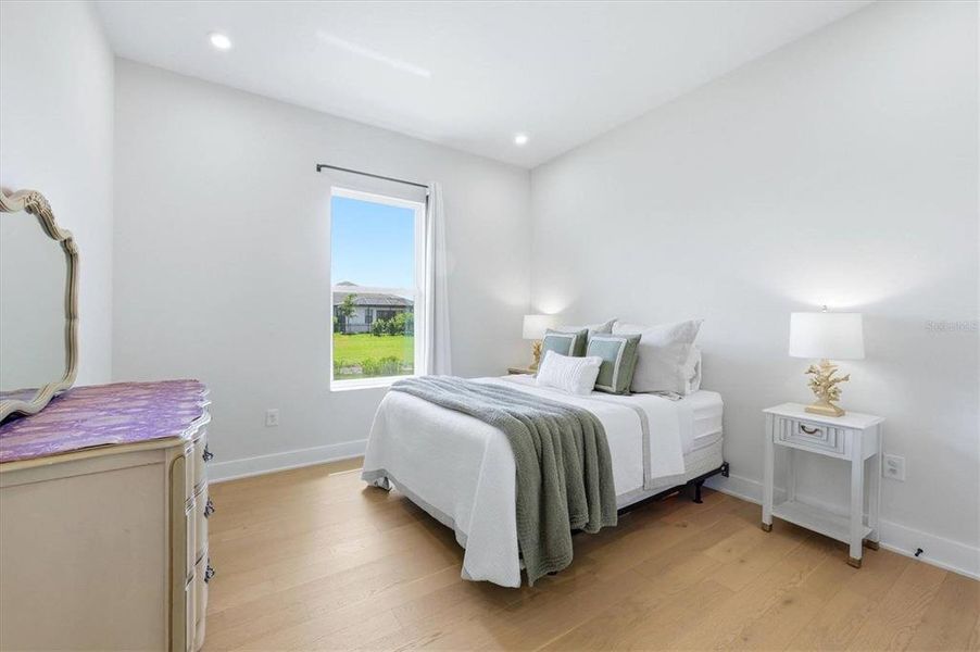 Furnished interior view inside a new home in , Sarasota (Image 33).
