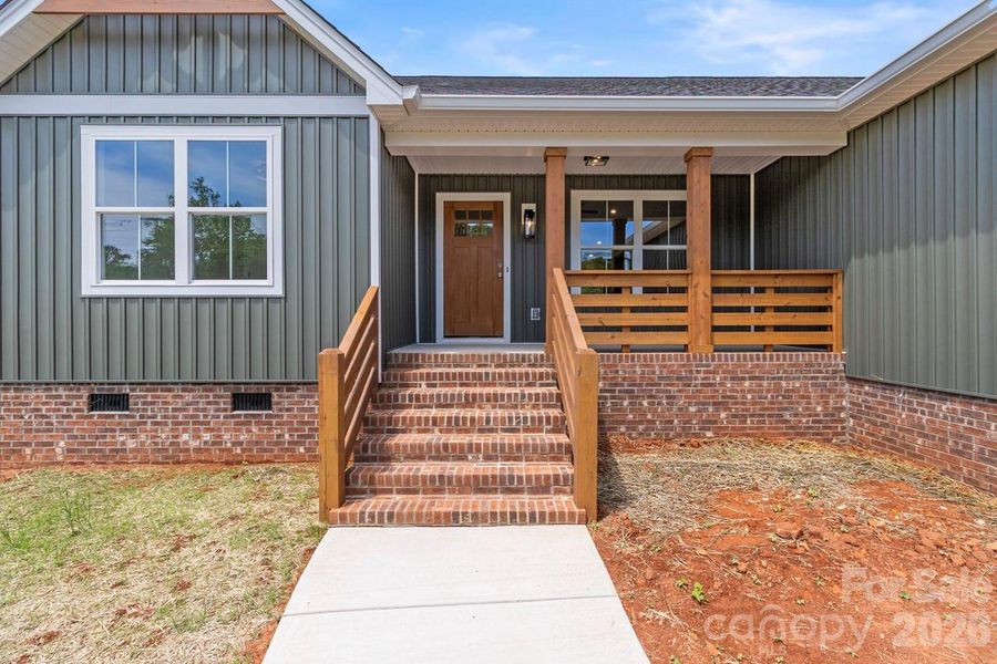 Exterior details and patio area of a home in , Lincolnton (Image 23).