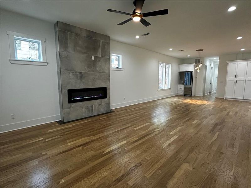 Spacious, unfurnished interior of a new home in , Atlanta (Image 27). Spacious, unfurnished interior of a new home in , Atlanta (Image 27).