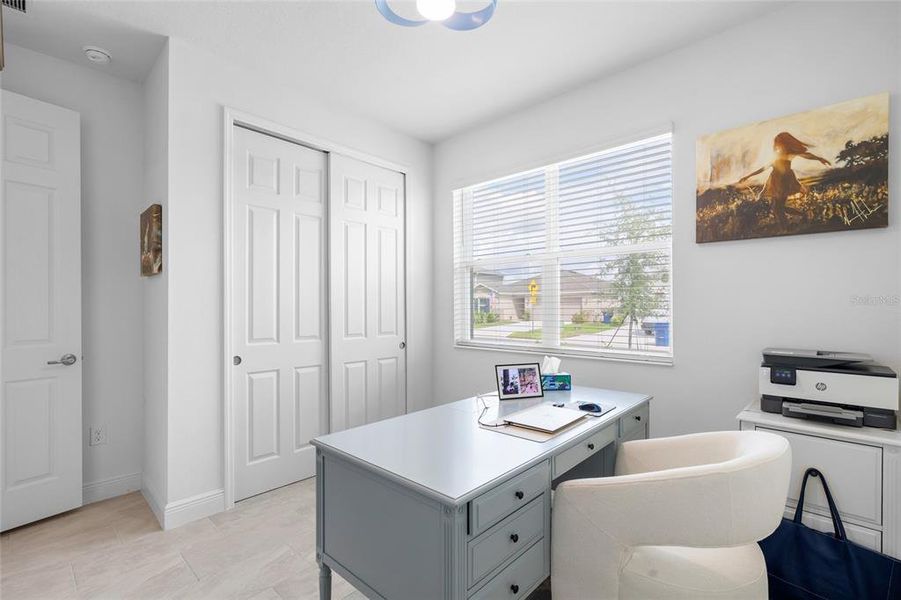 Furnished interior view inside a new home in Riverstone, Land O' Lakes (Image 28).