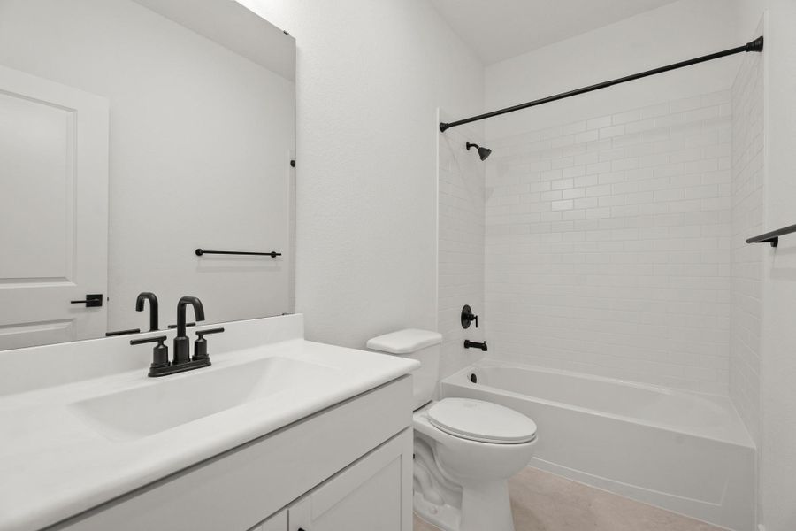 Hall bath (*Photo not of actual home and used for illustration purposes only.)