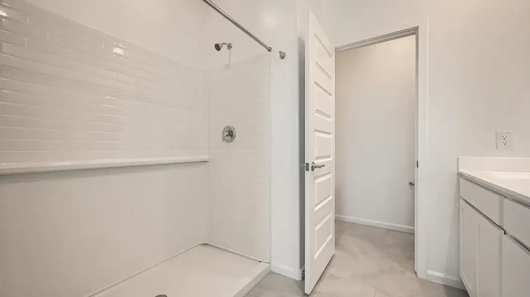 Pic EI Owners Tile Shower Pic EI Owners Tile Shower