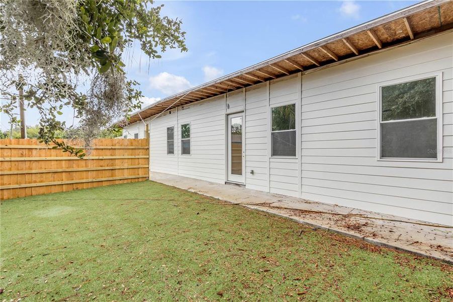 Exterior details and patio area of a home in , Edgewater (Image 25).