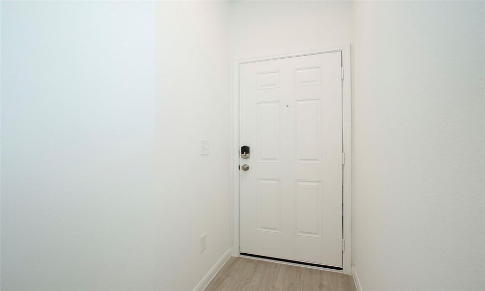 Spacious, unfurnished interior of a new home in Windrow, Hockley (Image 14).