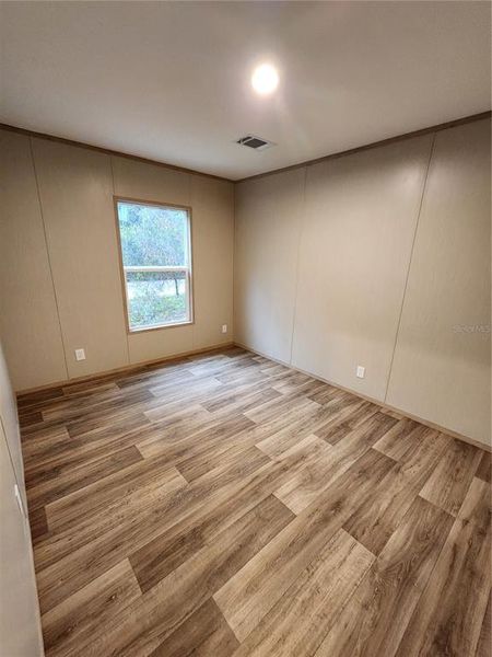 Spacious, unfurnished interior of a new home in , Dunnellon (Image 11).