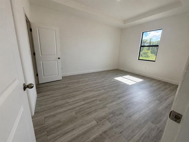 Spacious, unfurnished interior of a new home in , Labelle (Image 8).